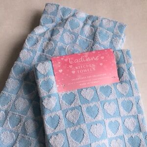 12. Set Of 2  Kitchen Towels 20" x 30" Blue White Hearts